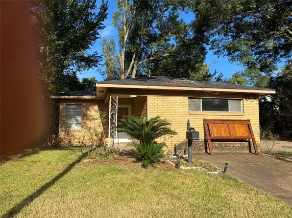 4320 Magazine St, Shreveport, LA 71108
