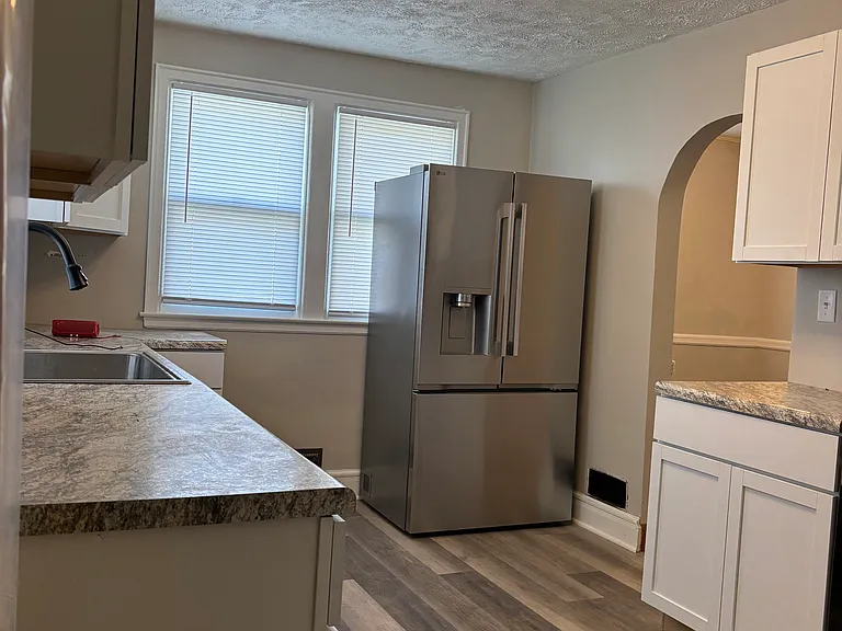 3230 Avenue F — Photo 23