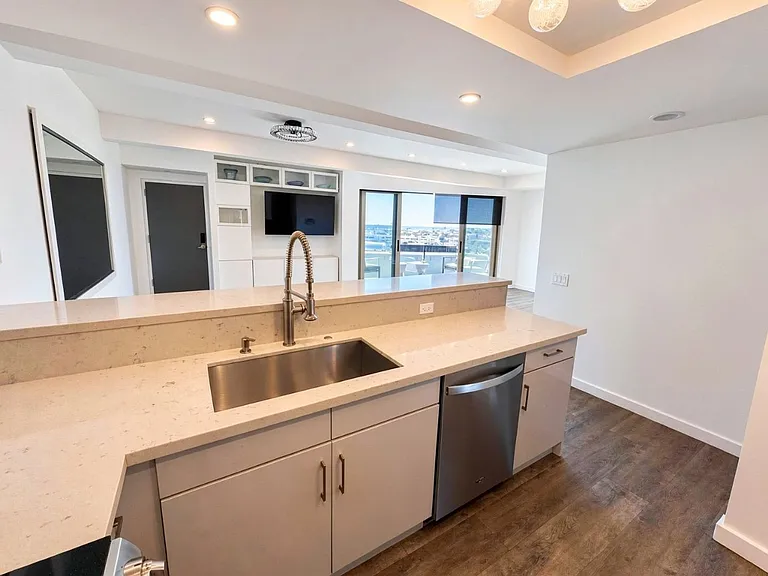 3121 W Coast Hwy #7D — Photo 48