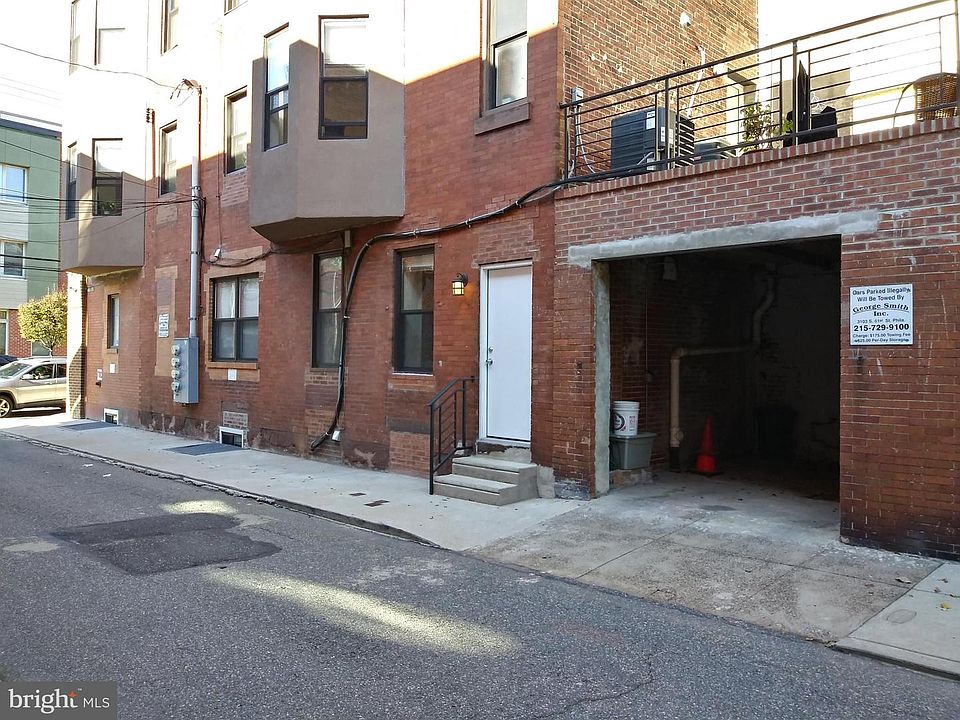 2nd image of 923 S 8th St
