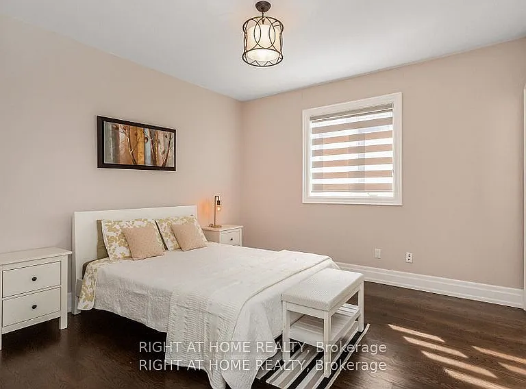 1220 Meredith Ave — Photo 26