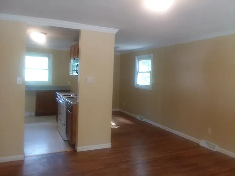 29 Rosenwald Ln — Photo 4