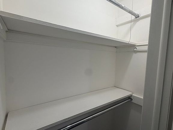 2nd image of 8956 S Escanaba Ave APT 2B