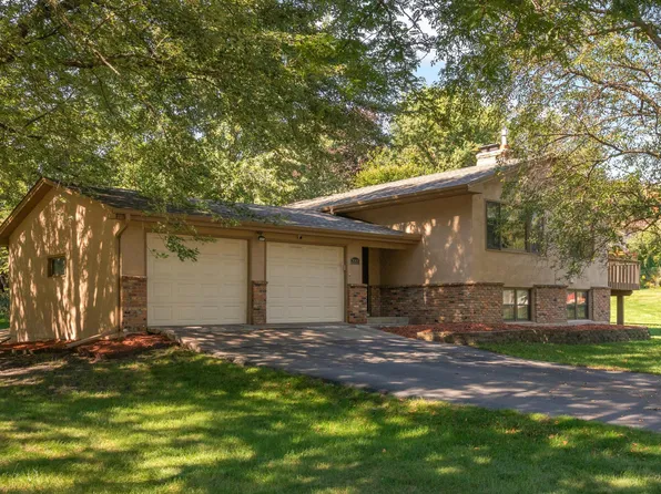 2001 Toledo Ave N, Golden Valley, MN 55422