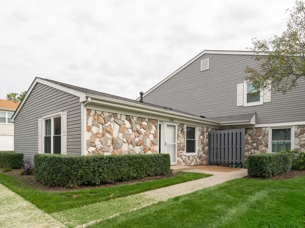 1040 Glouchester Hbr, Schaumburg, IL 60193