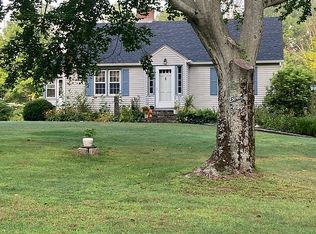 41 High St, Higganum, CT 06441