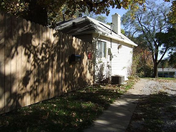 Full fence for privacy