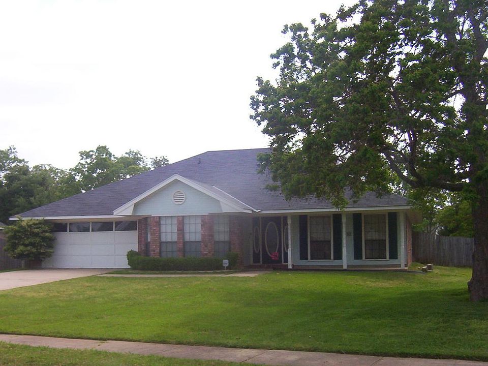 1st image of 1405 Preston Ct