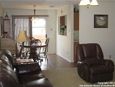4th image of 6726 Mesa Glade