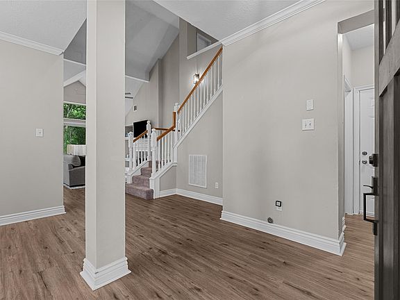5th image of 2111 Village Dale Ave