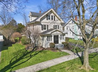 70 Hopkins Pl, Longmeadow, MA 01106