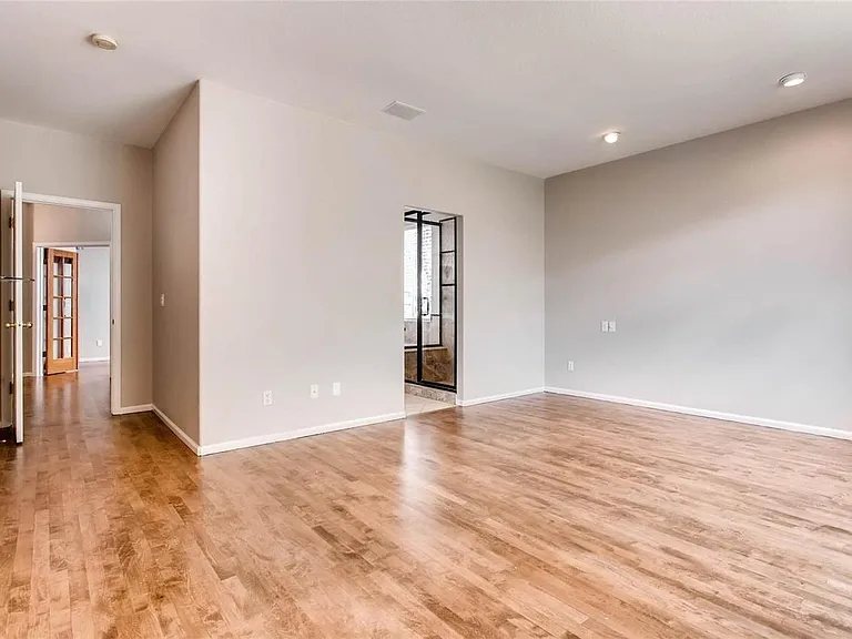 2466 W Sunset Dr — Photo 18