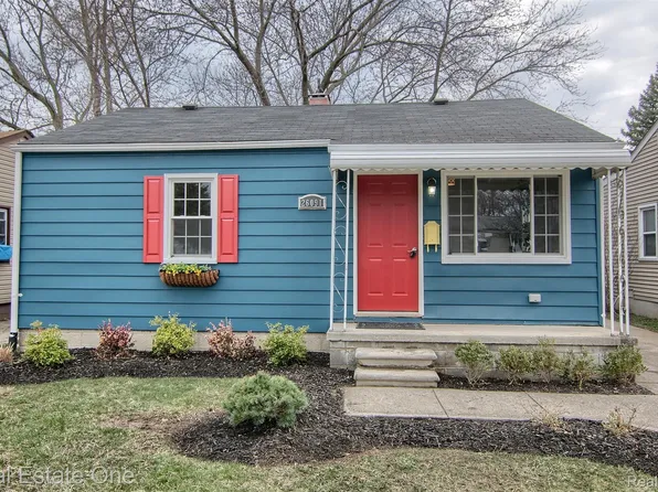 26091 Barrington St, Madison Heights, MI 48071