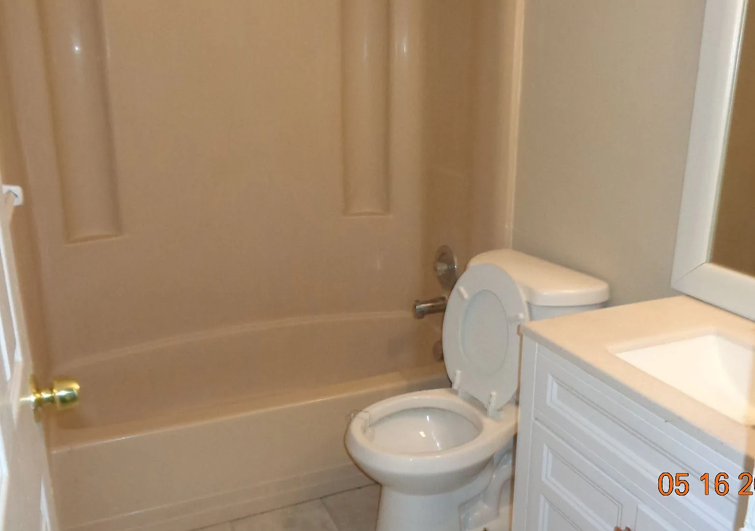 2 Bedroom 1 bath Apartment — Photo 4