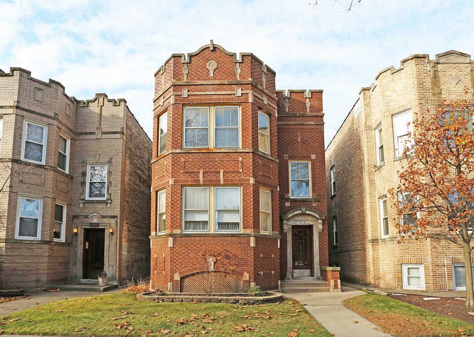 1st image of 5910 N Artesian Ave