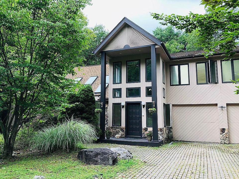 Grand Entrance Paved Drive