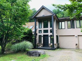 1175 Manor Hill Rd, Pocono Pines, PA 18350