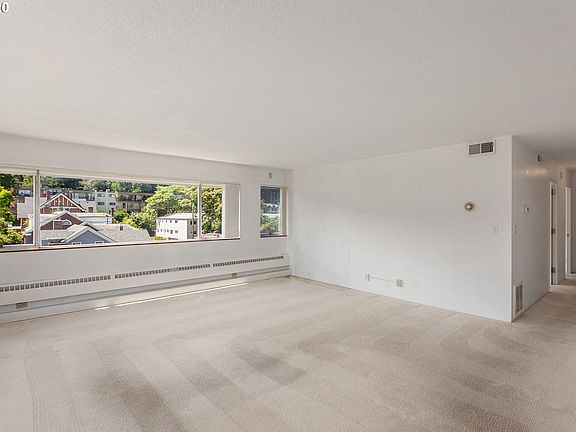 5th image of 2323 SW Park Pl Unit 701