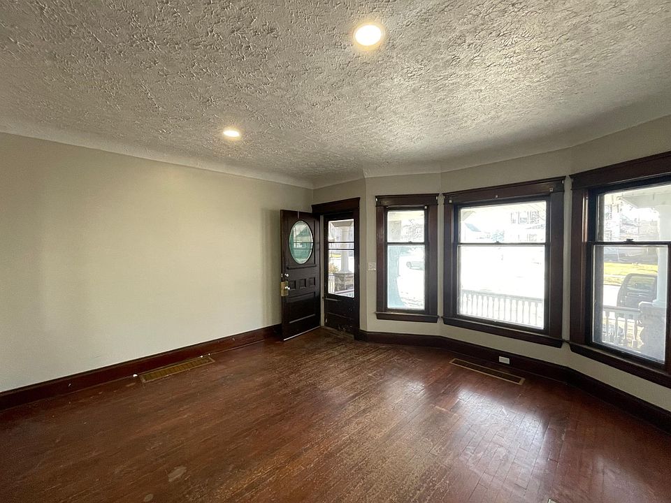 1st image of 1535 Ridgewood Ave