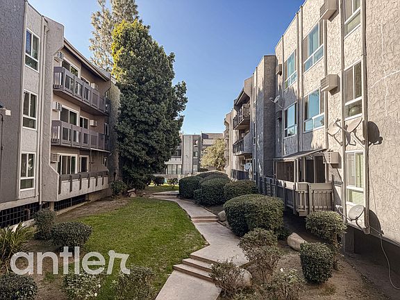 4th image of 9011 Tobias Ave #I140