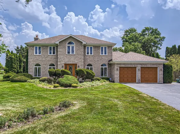 24563 S Willow Brook Trl, Crete, IL 60417