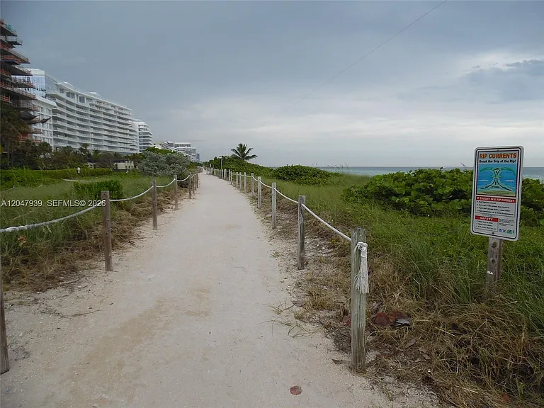 8911 Collins Ave #1102 — Photo 35