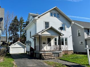 68 Falstaff Rd, Rochester, NY 14609