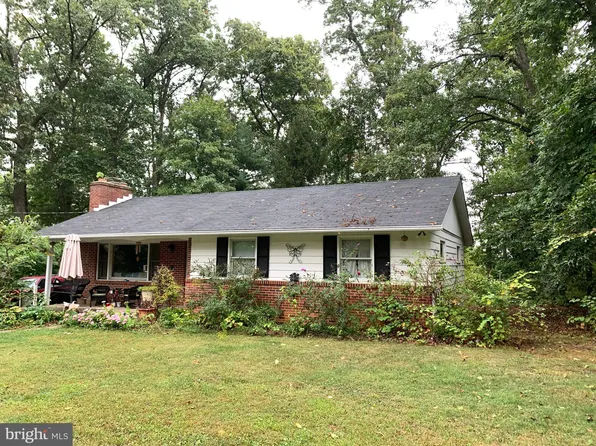 3508 Schaefer Dr, Hampstead, MD 21074