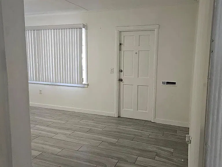 3 bed, 1855 sqft, $1,902 — Photo 4