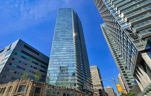 832 Bay St Photo 1