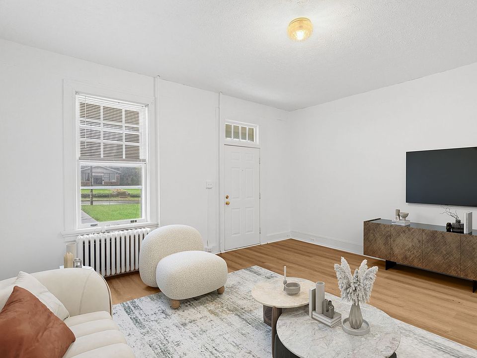 1st image of 3634 Fort Ave #2
