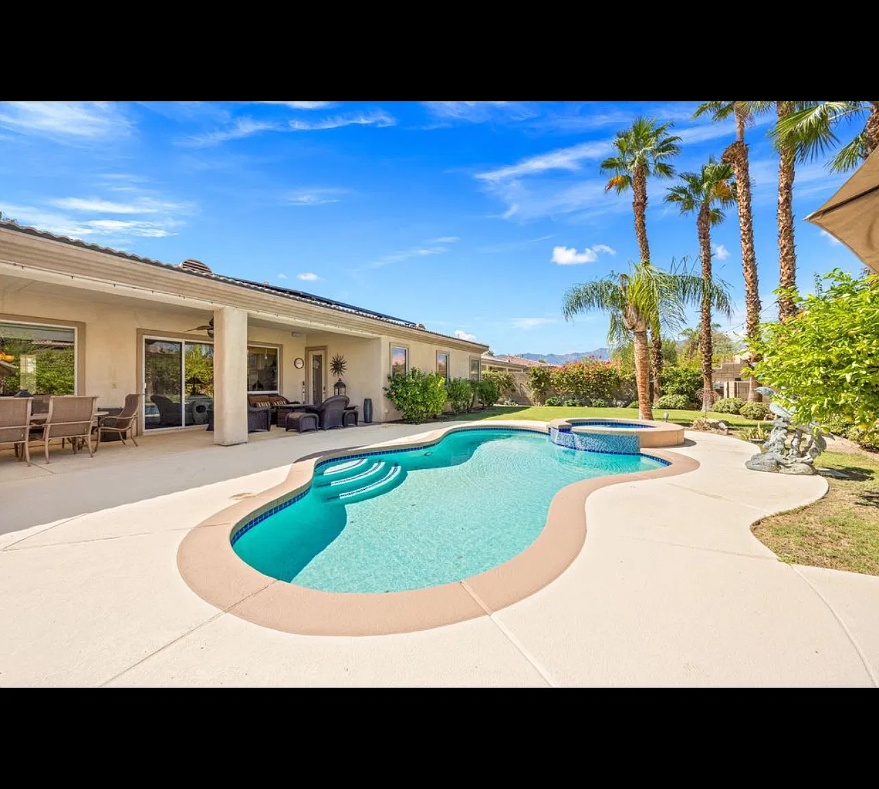 3 bed, 2.5 bath, 2700 sqft, $6,000 — Photo 1