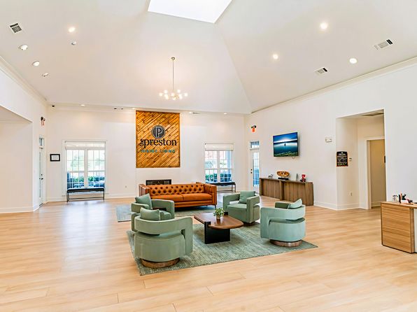 100 Preston Creek Dr #223