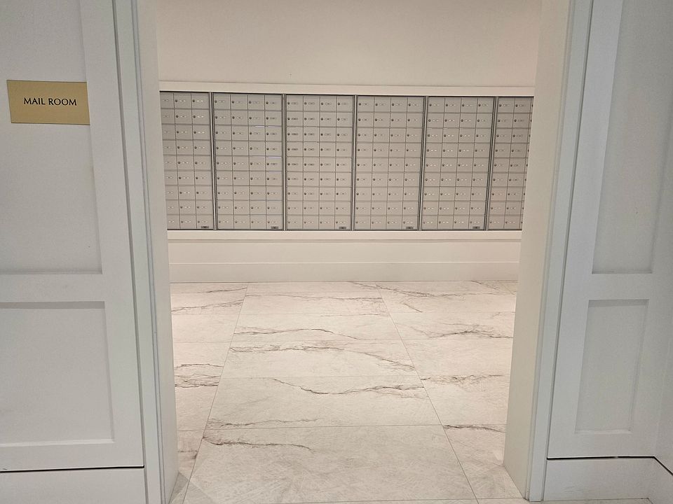 1st image of 4010 Eglinton Ave W #422