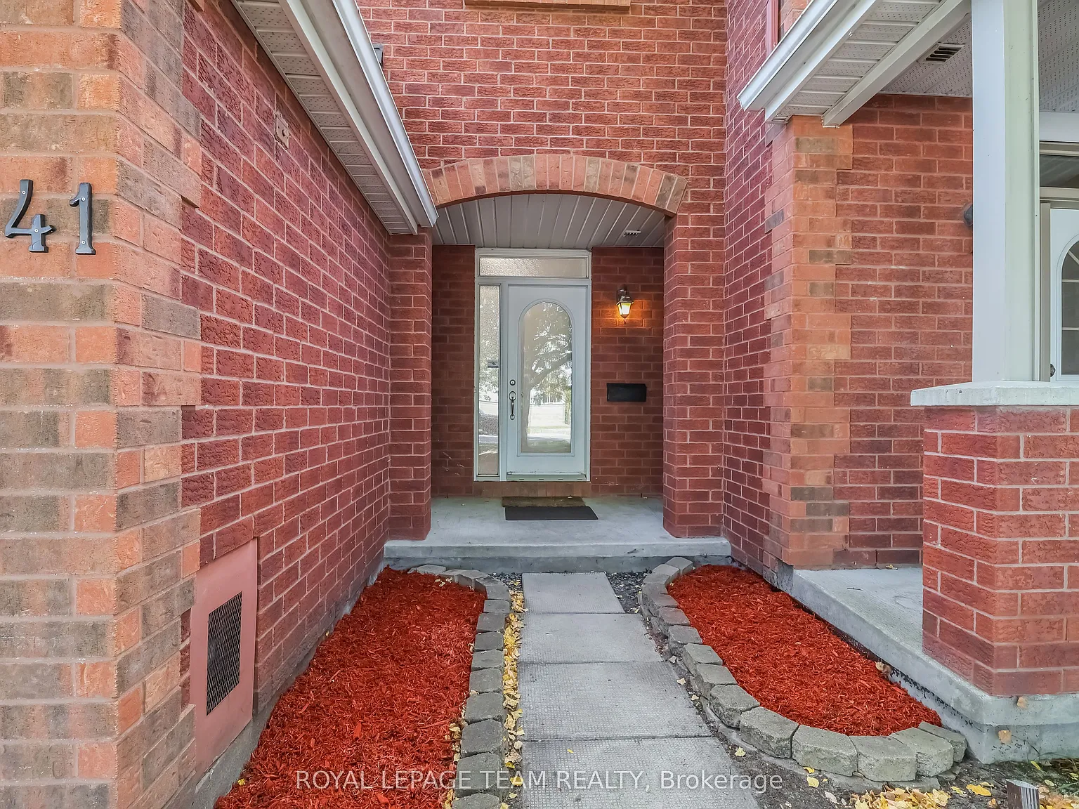3 bed, $2,600 — Photo 3