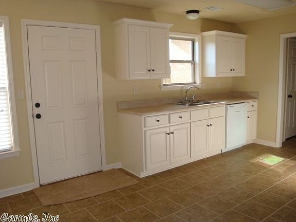 4th image of 505 Samuel Loyce Dr