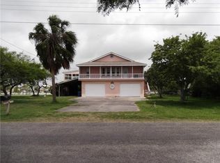 401 Copano Cove Rd, Rockport, TX 78382