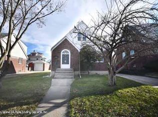 527 Pelton Ave, Staten Island, NY 10310