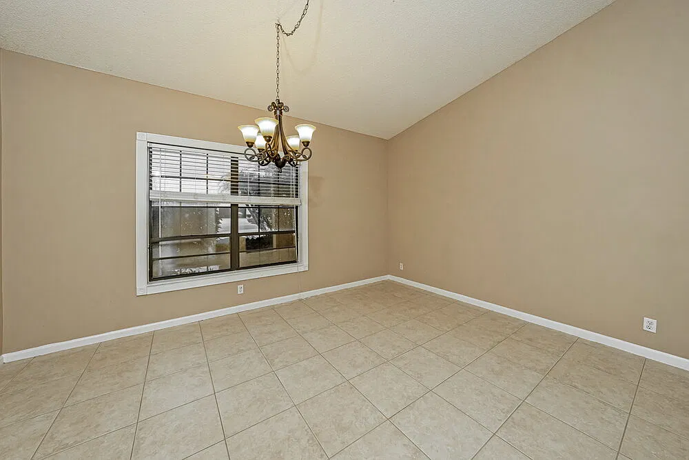 3 bed, 3.0 bath, 2265 sqft, $3,655 — Photo 4