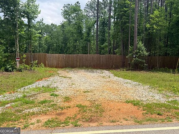 2nd image of 373 Parker Rd