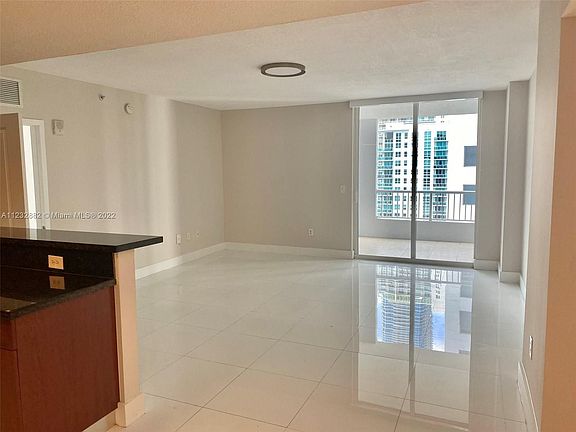 5th image of 170 SE 14th St APT 2208
