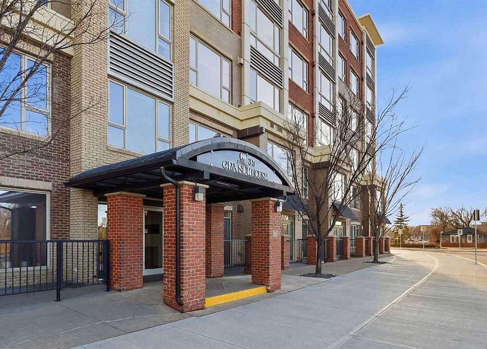 1st image of 35 W Inglewood Park SE #414