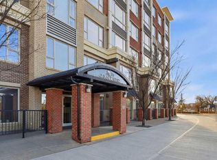 35 W Inglewood Park SE #414, Calgary, AB T2G 1B5