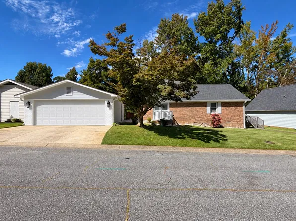 104 Oxford Sq, Carrollton, GA 30117