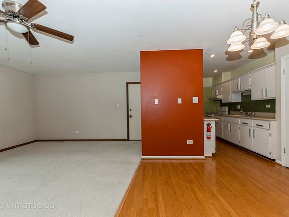5th image of 10841 S Keating Ave APT 3NE