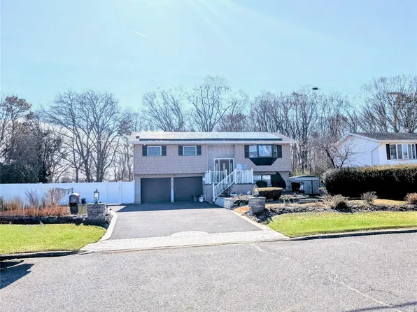 178 Studley Street, Brentwood, NY 11717