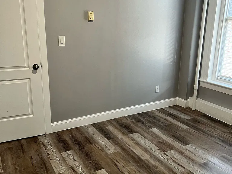 460 Main St #3 — Photo 6