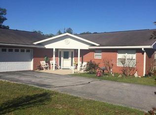 113 Suggs Rd, Freeport, FL 32439