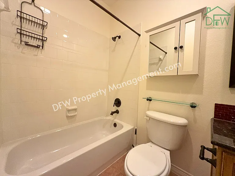 1205 Golden Gate Dr — Photo 36