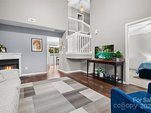 4th image of 150 Mangum Cir